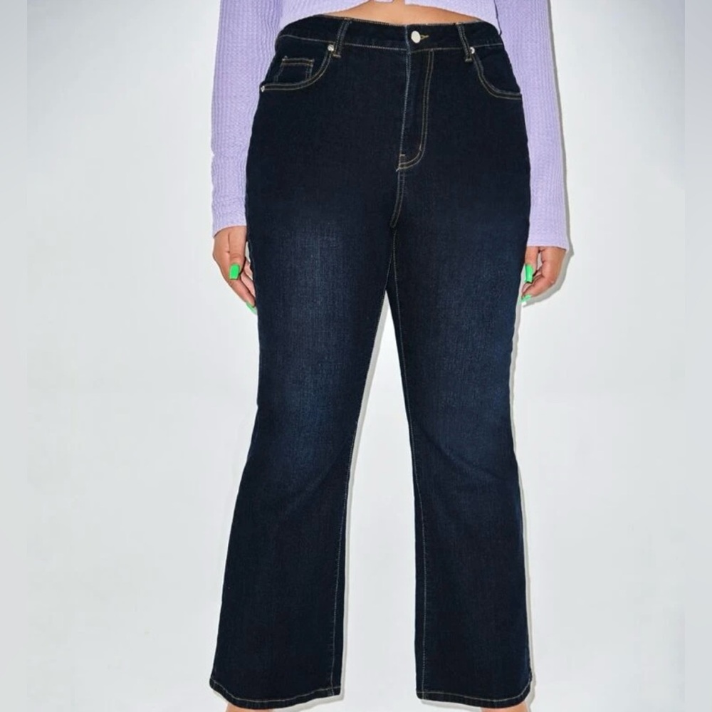 NEW 2 XL Plus High Waist Bleach Wash Flare Leg Jeans